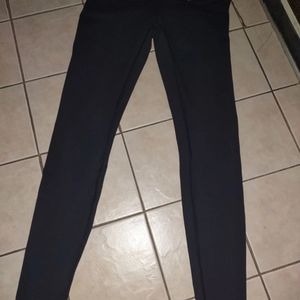 Lululemon leggings size 8 full